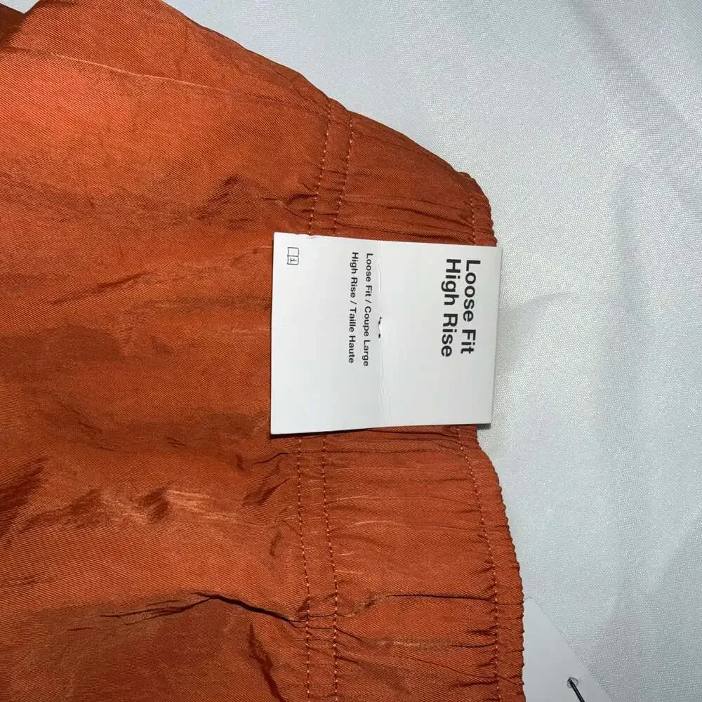 Nike Women's Sportswear Essential High-Rise Cargo Shorts, Burnt Orange, Size XS‎